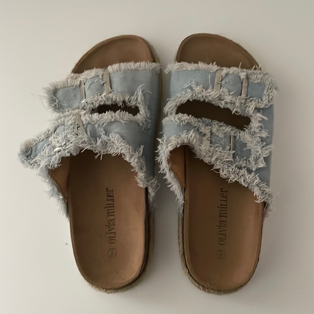 sandals💙🤎